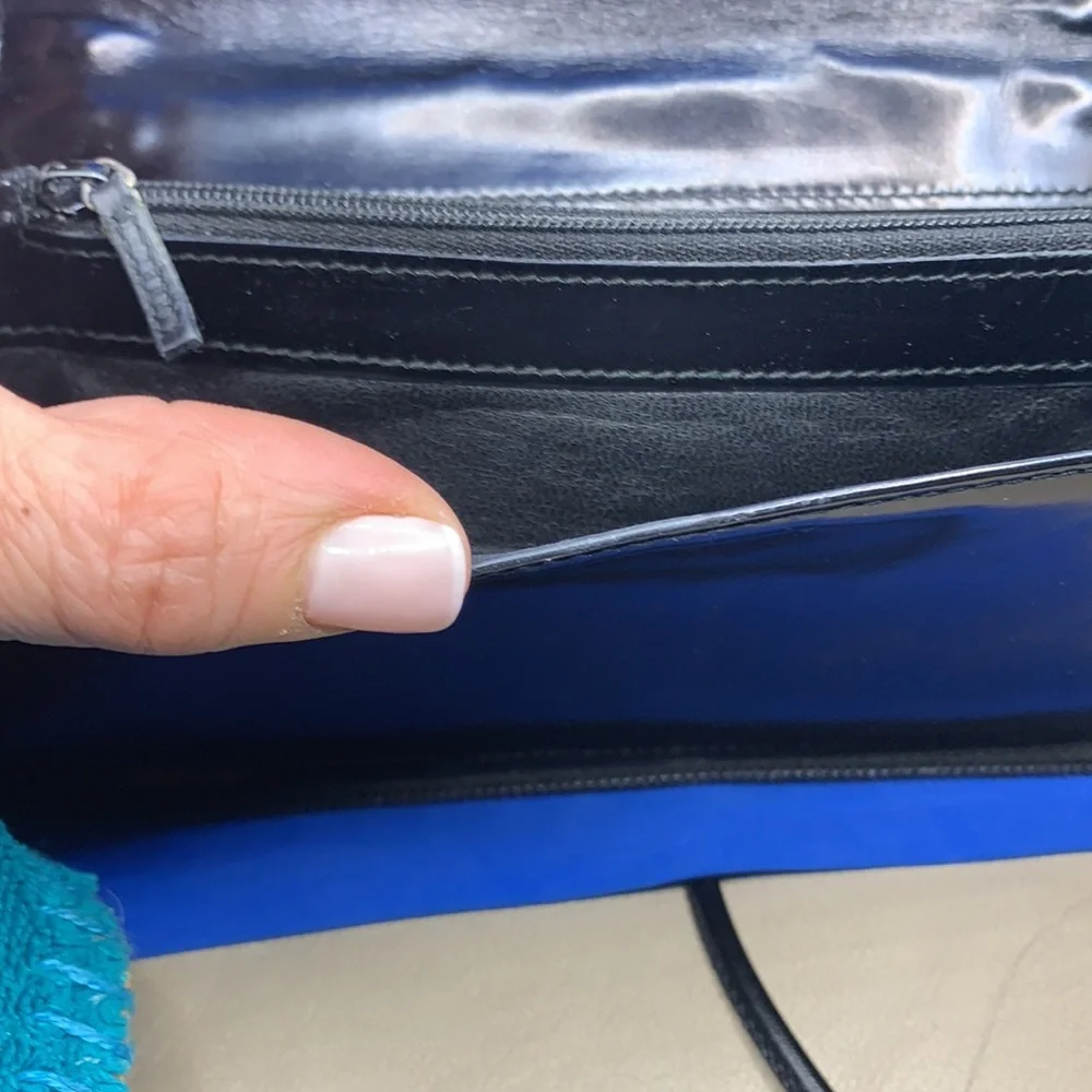 Authentic Preowned Gucci GG Guccisimo Zippy Wallet - Picture 6 of 12